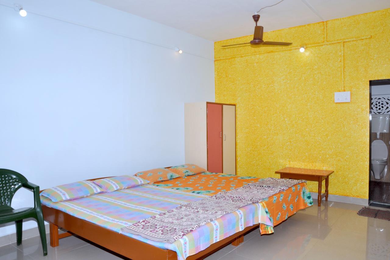 Hotel Anjali Lodge Mālvan Esterno foto